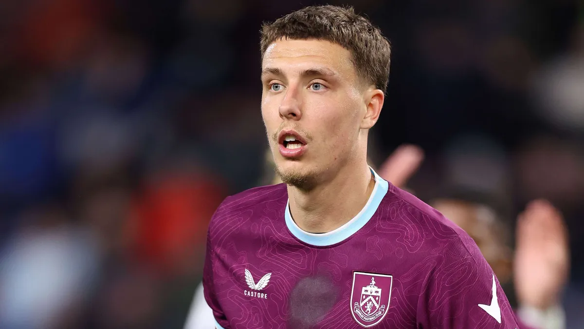 Burnley traci kluczowego obrońcę! Maxime Esteve trafia do RB Leipzig za 27 mln funtów