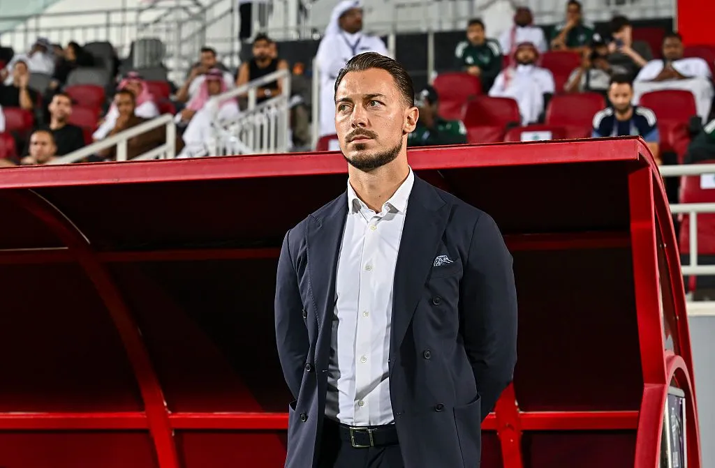 Jaissle rezygnuje z Al-Ahli przez spór o kontrakt – Newcastle United blisko nowego trenera