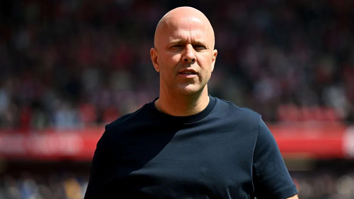 Arne Slot wraca do europejskiej piłki. Otrzymał nową funkcję w UEFA