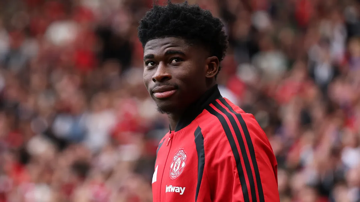 Baleba za 70 milionów funtów – czy to on uratuje defensywę Manchesteru United?