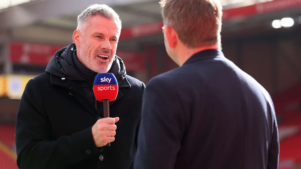 Carragher grzmi ws. Manchester City: „Wciągają futbol w rynsztok”