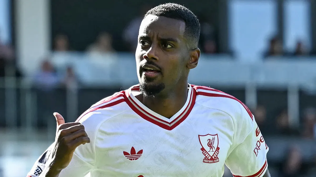 Houghton nie ma wątpliwości: Isak strzeli ponad 20 goli dla Liverpoolu!