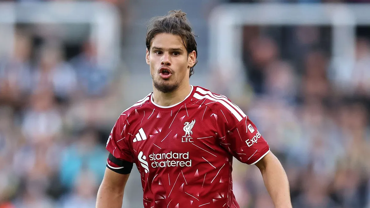 Kerkez ostrzega Liverpool: „Nie można świętować zbyt długo” przed Atletico