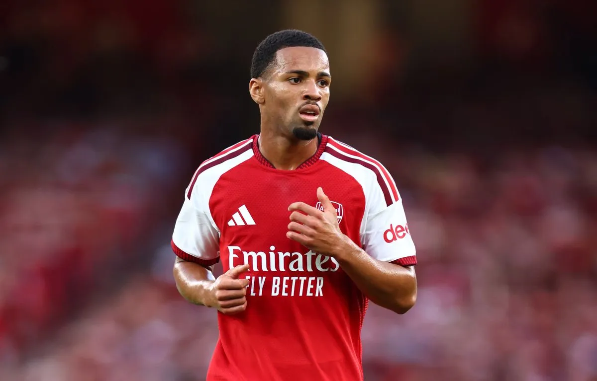 Arsenal chroni Nwaneriego: opcja odwołania z wypożyczenia do Dortmundu