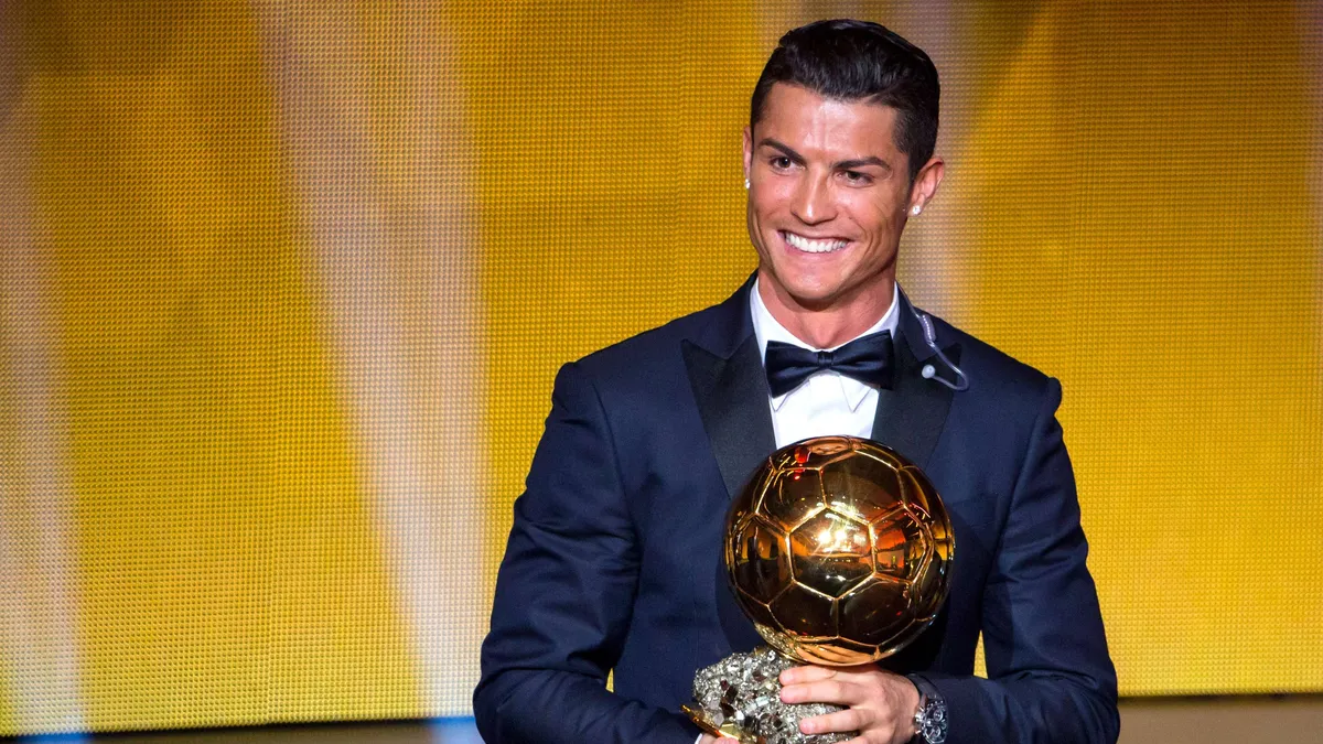 Szampan i dodatkowy trening! Nietypowe świętowanie Ronaldo po Złotej Piłce